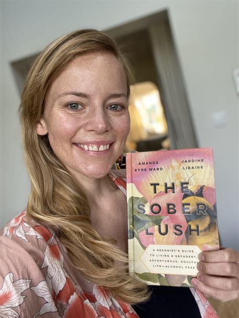 9 Readers Share Their Favourite Books – World Of Girl