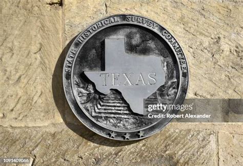 Historical Marker Sign Photos And Premium High Res Pictures Getty Images