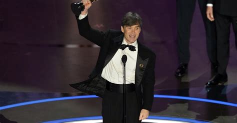 Cillian Murphy Wins His First Oscar for ‘Oppenheimer’ - The New York Times