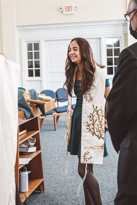 Shir Tikvah
