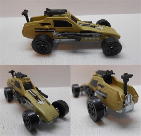 T Hunted Hot Wheels 2009 Military Rods