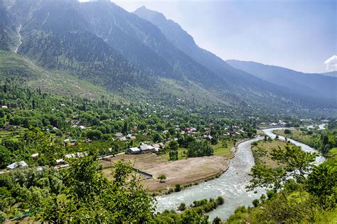 Kashmir Tourist Camp to Sonamarg - Vargis Khan