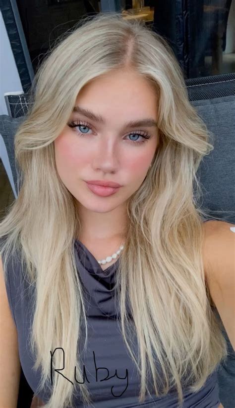 Pin by Tsukasa Yugi on Salvamentos rápidos in 2025 Blonde hair blue eyes Platinum blonde