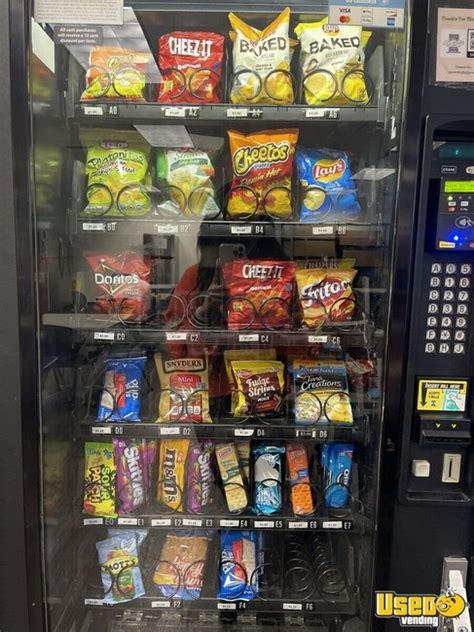 Crane National Vendors Refurbished CN160 Snack Vending Machine For Sale