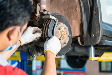 Steering Wheel Shakes When Braking Causes How To Fix It