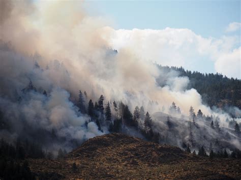 All Evacuation Orders From The Eagle Bluff Wildfire Have Now Been