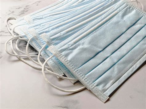 Россиянин хотел засудить магазин, где его не обслужили без маски, но и ...