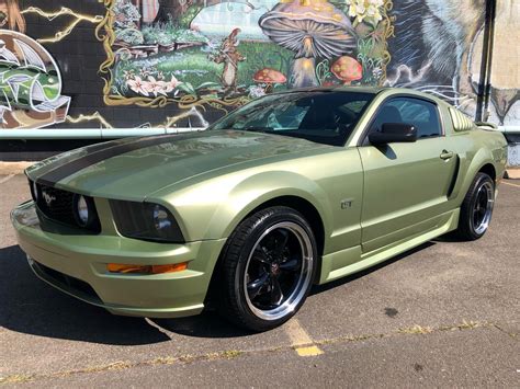 2005 Mustang Highland Green