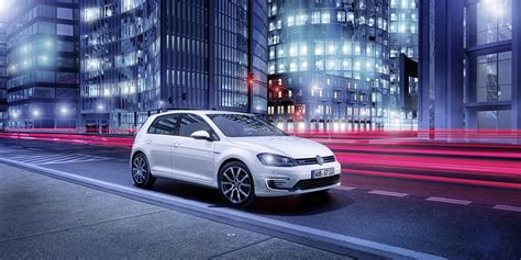 Volkswagen Golf GTE Plug-In Hybrid Revealed