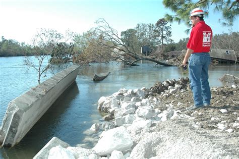 Details continue to emerge about the New Orleans flooding during ...