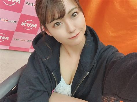 Bị mẹ cấm mặc hở hang nàng hot girl quyết dấn thân thành đồng nghiệp của Yua Mikami ra mắt tới