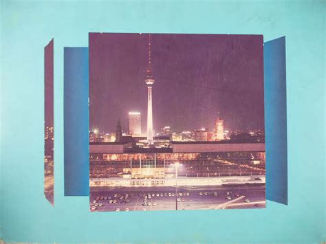 Palast Der Republik Und Fernsehturm Bei Nacht Ddr Museum Berlin