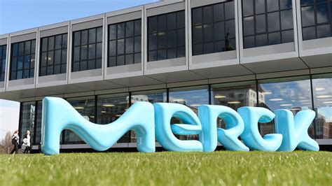 Firma Farmaceutyczna Merck Zwalnia Miejsc Pracy W Darmstadt