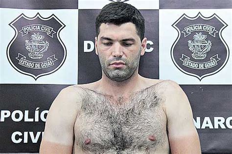 Defensor De Suspeito De Ser Serial Killer Em Goi Nia Deixa Caso