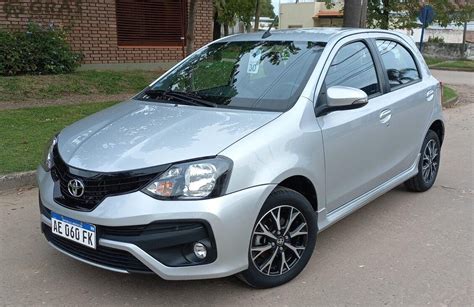 TOYOTA ETIOS XLS PACK 1 5 6 M T 2020 Autos Usados Santa Fe Gras