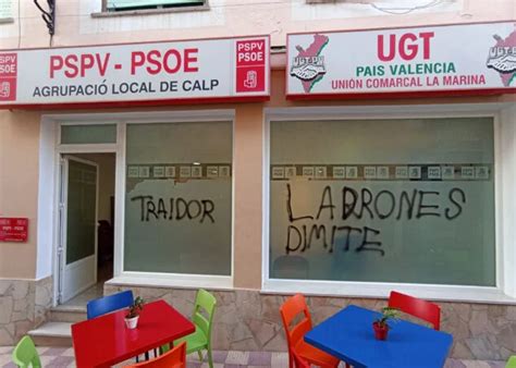 Psoe Calp Denuncia Actos Vand Licos En Su Sede Por Delante De Las