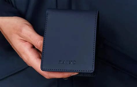 The Best Waterproof Wallets Buyers Guide 2023