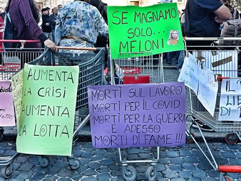 Roma Manifestazione Contro Il Carovita Non Paghiamo Contropiano