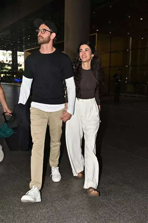 Hrithik Roshan And Girlfriend Saba Azad Walk Hand In Hand As They Get