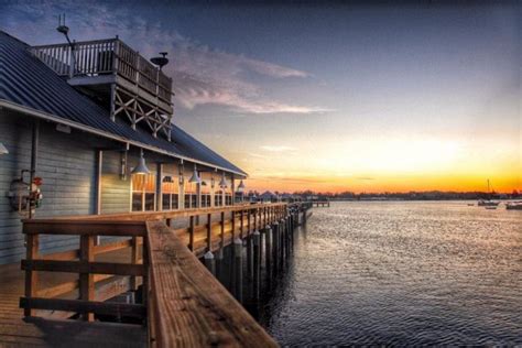 Anna Maria Island Oyster Bar Restaurant | Activities | AnnaMaria.com