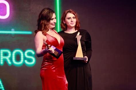 Diretora e ex BBB brilham no Oscar do pornô veja os vencedores do Prêmio Sexy Hot 09 10