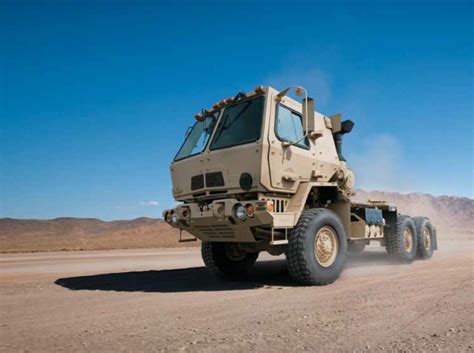 FMTV Truck, Tractor 5 ton, M1088 : United States of America (USA)