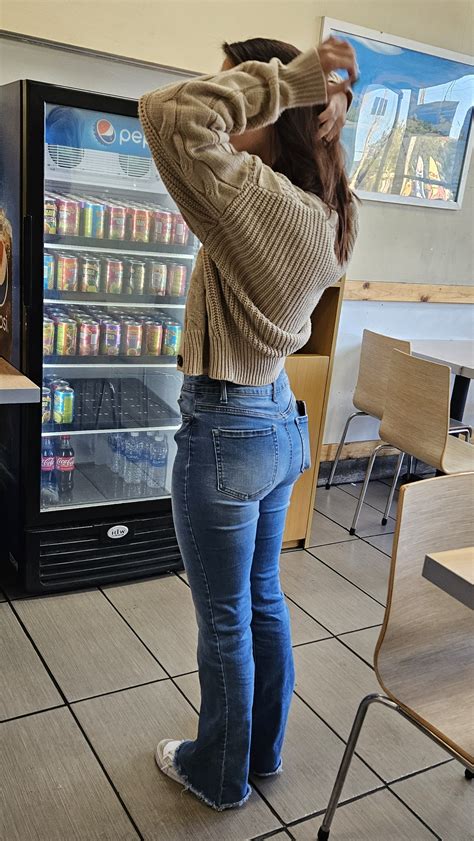 Hot Brunette Tight Body And Nice Ass Tight Jeans Forum