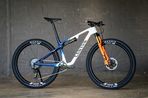 Canyon Lux World Cup 2023 – один из самых лёгких велосипедов для кросс ...