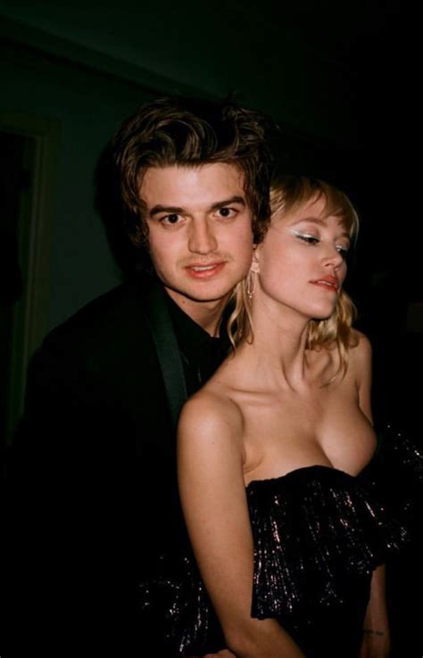 Joe Keery And Maika Monroe Joe Keery Beautiful Joe Maika Monroe