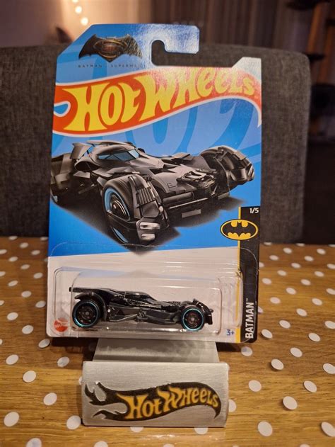 Hot Wheels Batman 2024 Batmobile 1 5 L