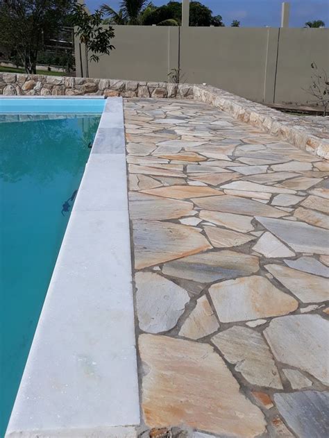 Pedra Para Deck De Piscina - Piscina de Pedra | Piso de Piscina | Piso externo pedra, Pedra madeira ...