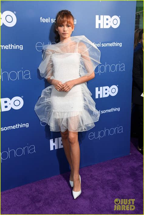 Full Sized Photo Of Zendaya Drake Euphoria Premiere 08 Zendaya Wows