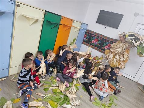 Video Foto Cum Au Celebrat Toamna Boboceii De La Gr Dini A Cu