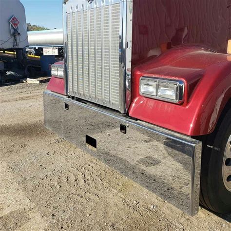 Freightliner Classic And Cabover Chrome Bumper Rolled End By Valley Chrome Raney S Truck Parts