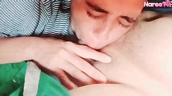 Dándole una mamada al vecino y tragando semen XVIDEOS