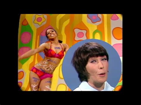 Hot Sexy Lily Tomlin Bikini Pics