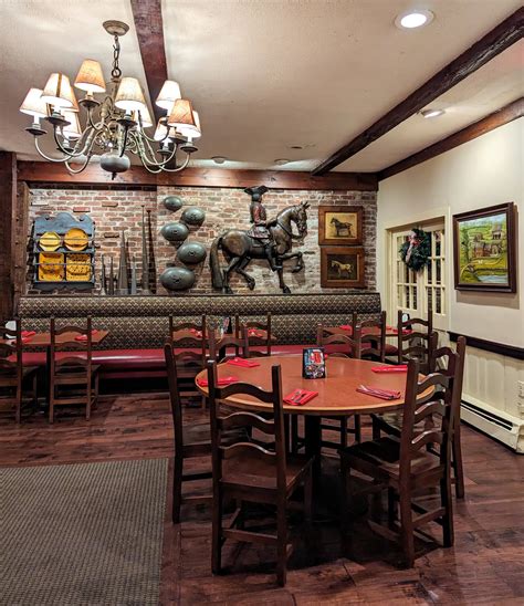 Christmas in Peddlers Village - Bucks County, Pennsylvania - Better Living