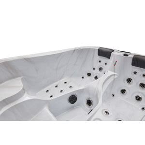 Luxury Spas 3 Person 34 Jet Acrylic Rectangular Standard Hot Tub With Ozonator In Gray