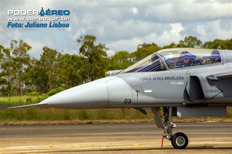 IMAGENS No aniversário da Base Aérea de Anápolis e do 1º GDA caça F