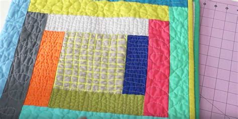 Simple Log Cabin Quilt Tutorial (Beginner Project Idea)