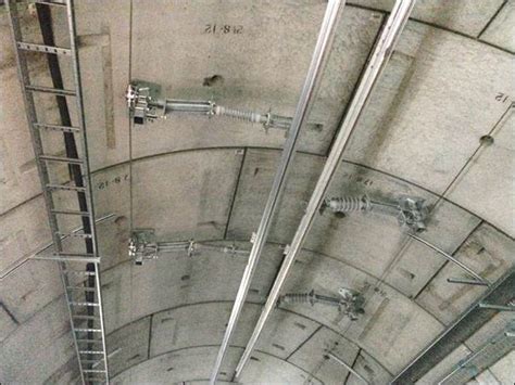 Installation Of Rigid Overhead Catenary In Crossrail Tunnels