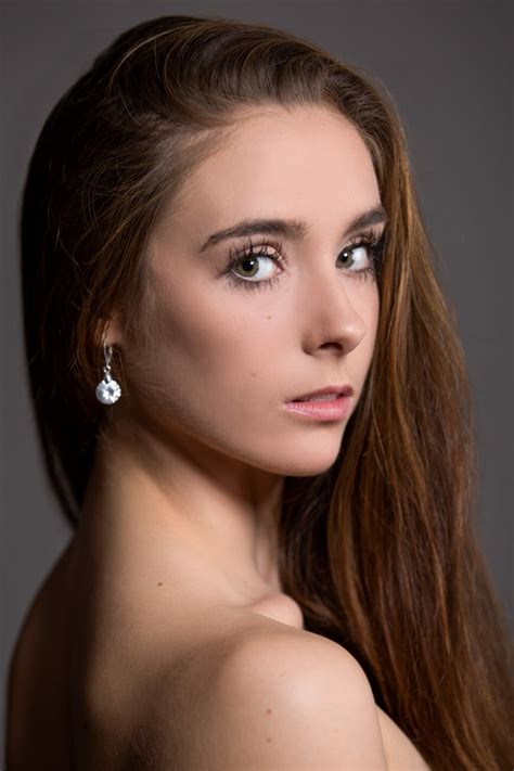 Balletmet Dancer Headshots Jennifer Zmuda