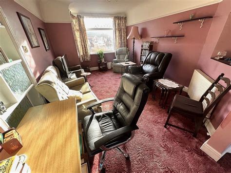 edgerley gardens cosham portsmouth hampshire po sx ajm estates