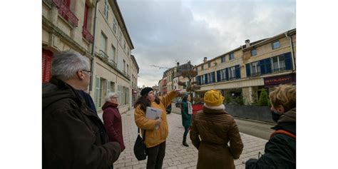 Bar Le Duc Sur La Rive Droite De Lornain Une Promenade Dans L