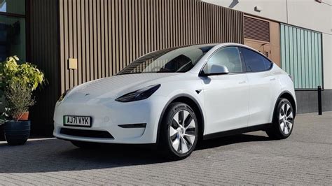 Tesla Model Y Erstmals Meistverkauftes Auto In Deutschland Tesla