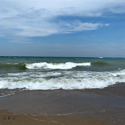 Beaches, Burgers, & Boats in Kenosha, Wisconsin - Flint & Co