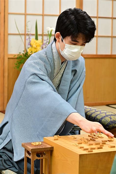 将棋王位戦 藤井王位が豊島九段を破り1勝1敗に 快勝で今年度初の3連勝｜よろず〜ニュース