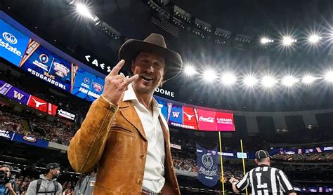 Matthew Mcconaughey Lectures Texas Football Fans For Trashing Field