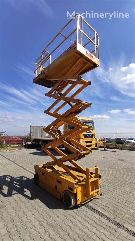 Haulotte Compact Scissor Lift For Sale Poland Przyszowice Wn