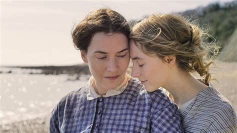 Ammonite Review Kate Winslet And Saoirse Ronan S Lesbian Romance